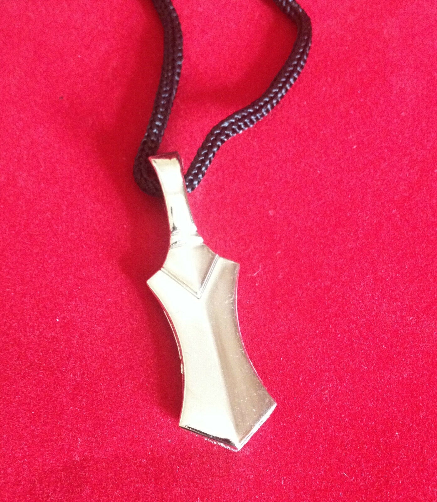 Stainless steel chunky sikh singh sword khanda & kangha pendant in black thread