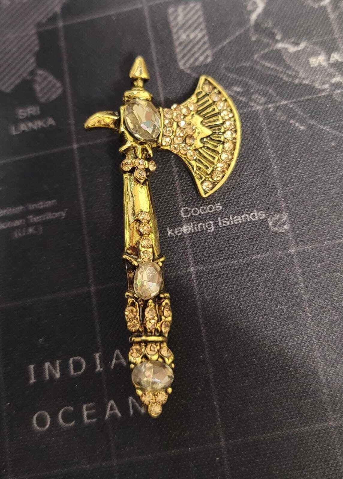 Axe Brooch Gold Silver Plated Rhinestones Designer Suit Pin Royal king broach i32 New celebrity queen