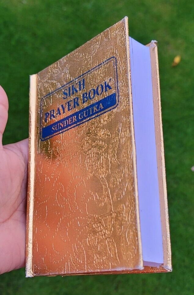 Sikh Prayer Book Japji Rehras Gutka Sahib Bani Gurmukhi Transliteration English
