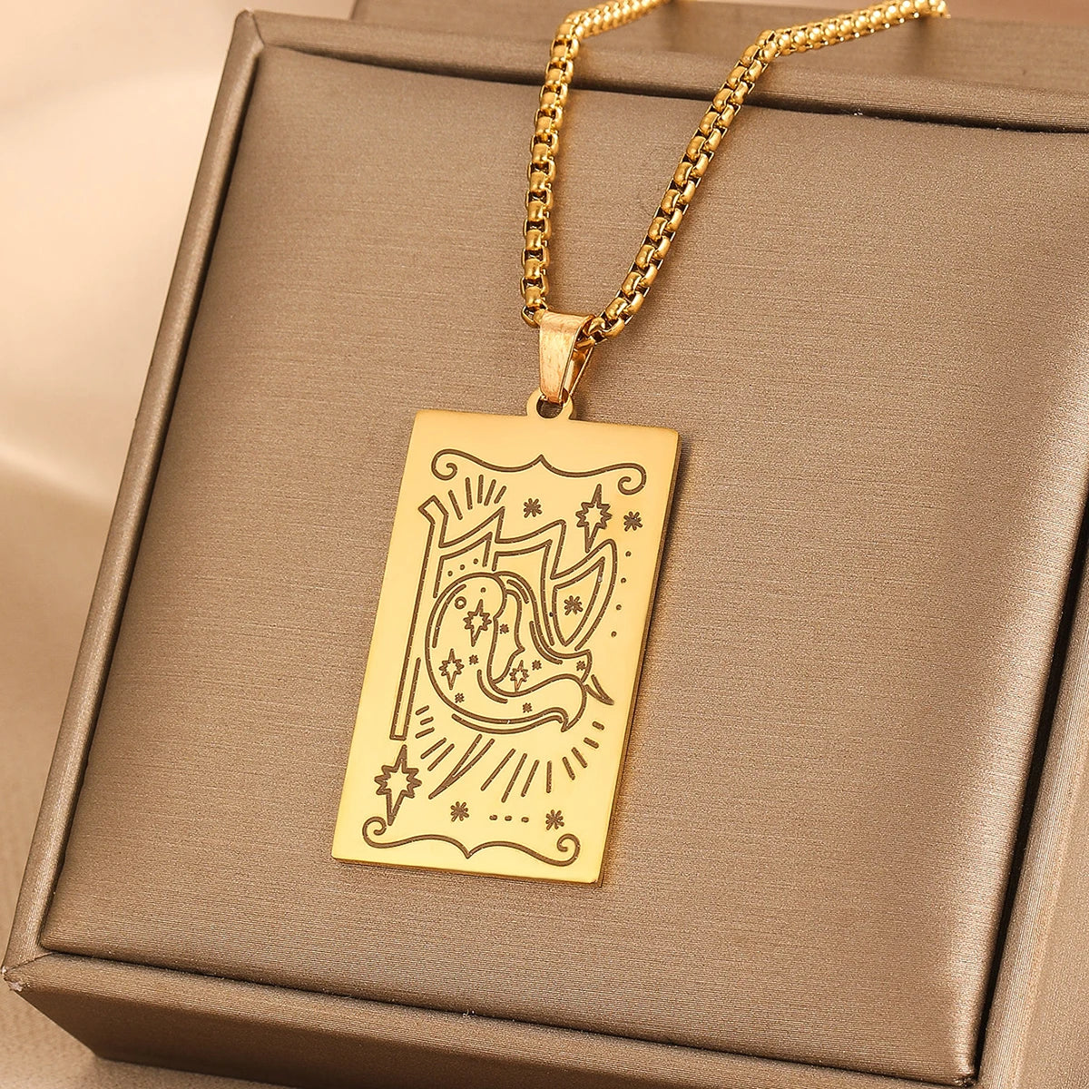 Vintage Moon Rose Flower Tarot Card Necklace Talisman Stainless Steel Libra Justice Necklace for Women Men Sun Amulet Jewelry