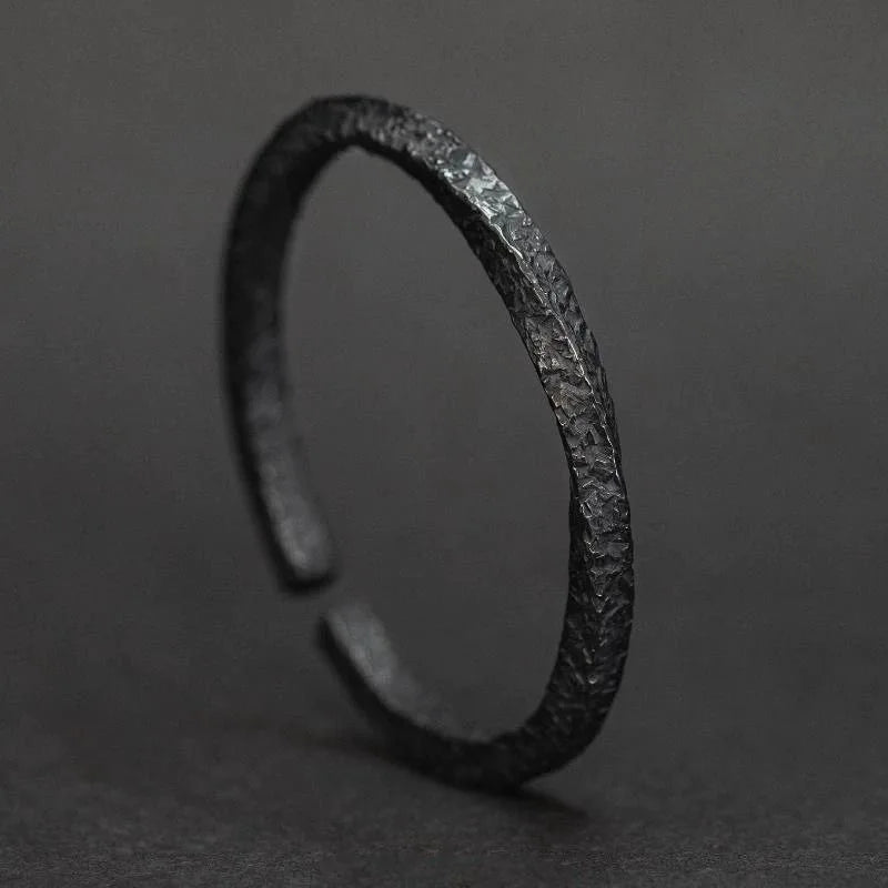 YIZIZAI Retro Mobius Bangle Bracelet Unisex Luxury Black Romantic Couple Jewelry Unique Personality Gift for Men & Women