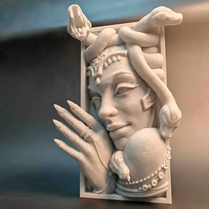 Medusa Figurine Bookends, Decorative Plastic Statue for Shelf, Desk, and Room Ambiance, Versatile Indoor Decor