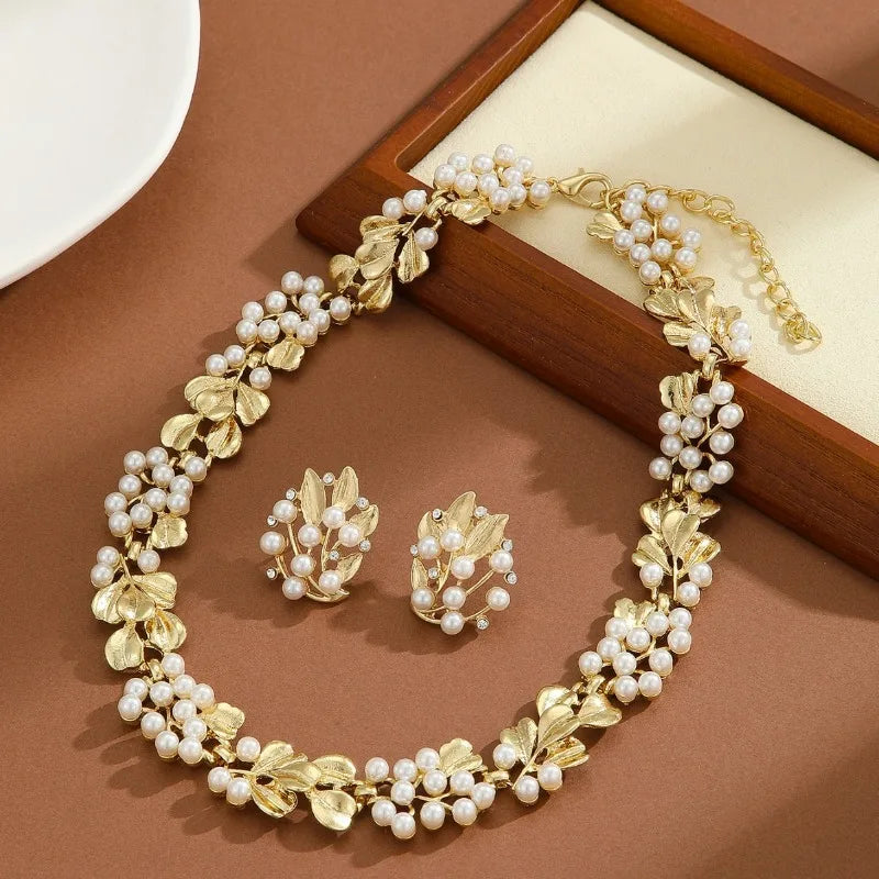 3pcs Luxury Vintage Gold Colour Leaves Set with Imitation Pearl Necklace Earrings Women's Elegant Court Style Jewellery
