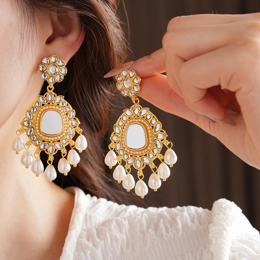 Vintage Light Luxury Wedding Jewelry Set for Women Water Drop Pearl Earrings Versatile High-end Retro Exaggerated Necklace