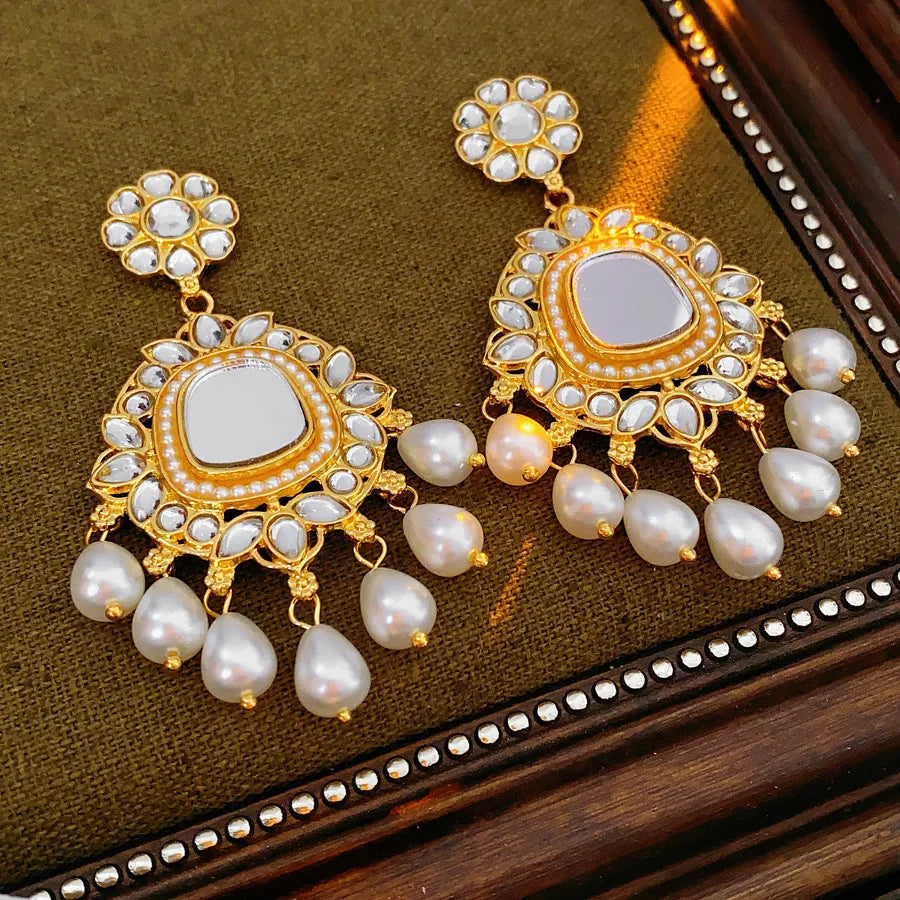 Vintage Light Luxury Wedding Jewelry Set for Women Water Drop Pearl Earrings Versatile High-end Retro Exaggerated Necklace