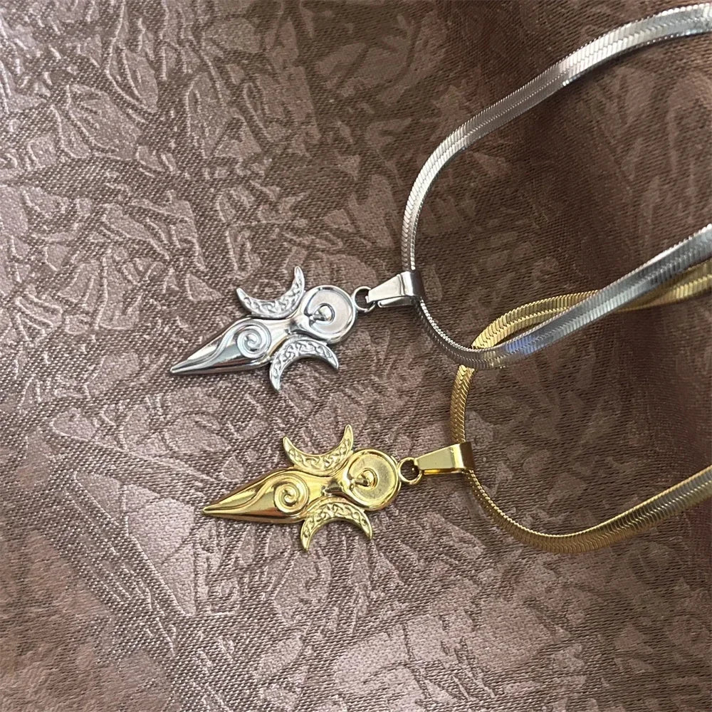 Witch Triple Moon Goddess Hecate Necklace for Women Men Stainless Steel Greek Mythology Amulet Chain Jewelry collier