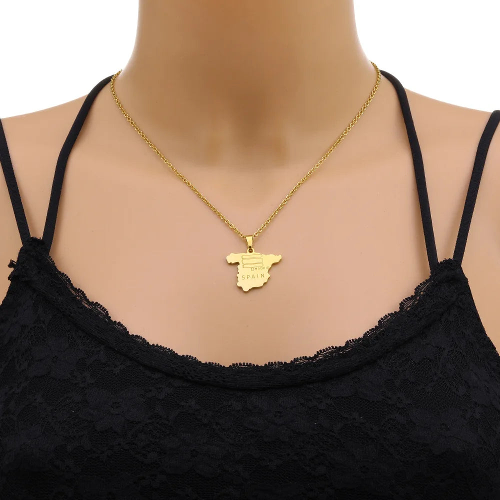 2024 New fashion stainless steel Spanish map pendant necklace for men and women geometric titanium steel pendant national style