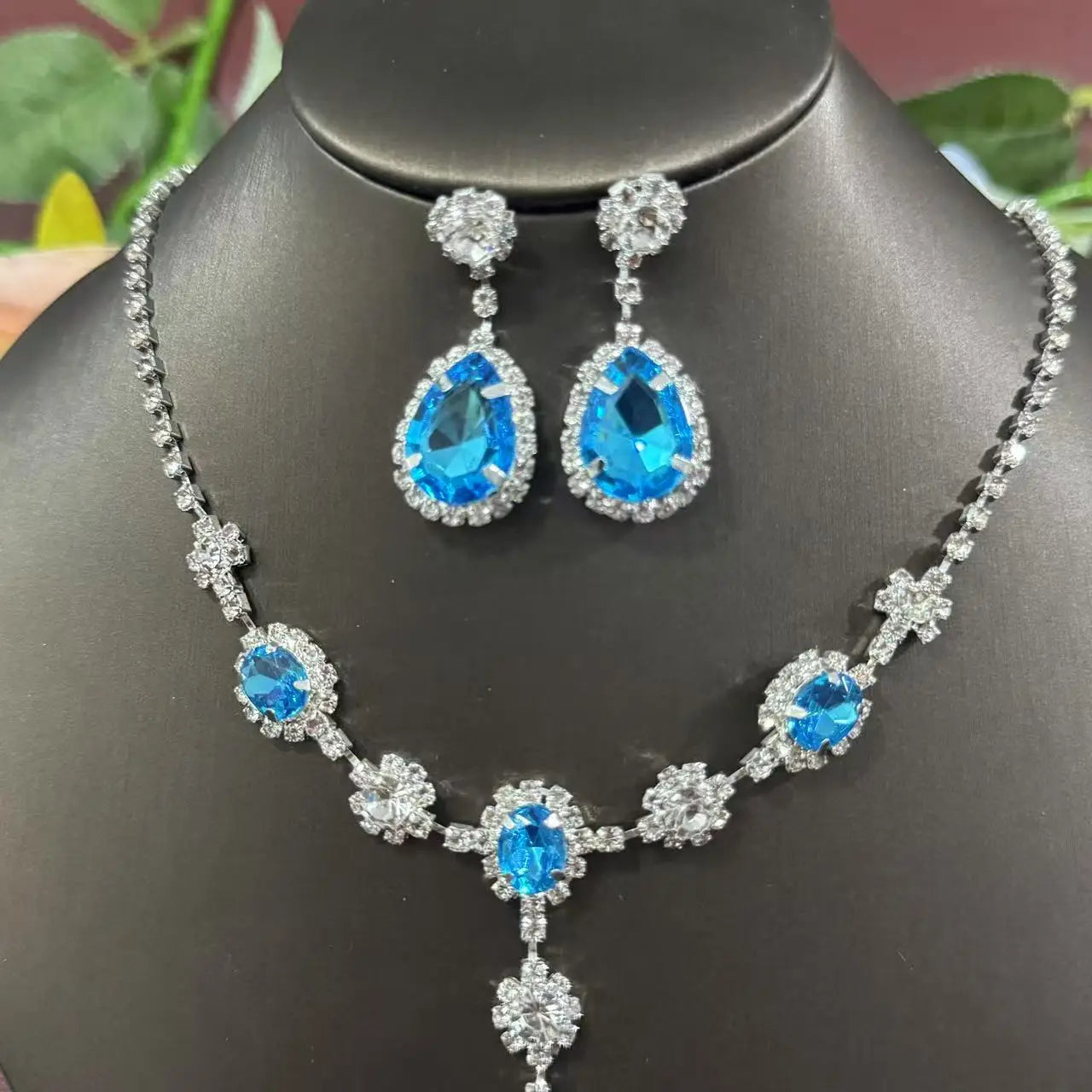 3-piece elegant light blue rhinestone necklace earring jewelry set suitable for women's wedding commemorative banquet jewelry