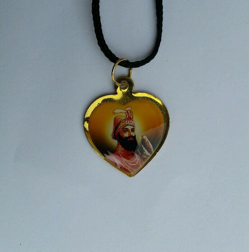 Sikh Double Sided Guru Nanak Ji Guru Gobind Singh Heart Pendant in black thread