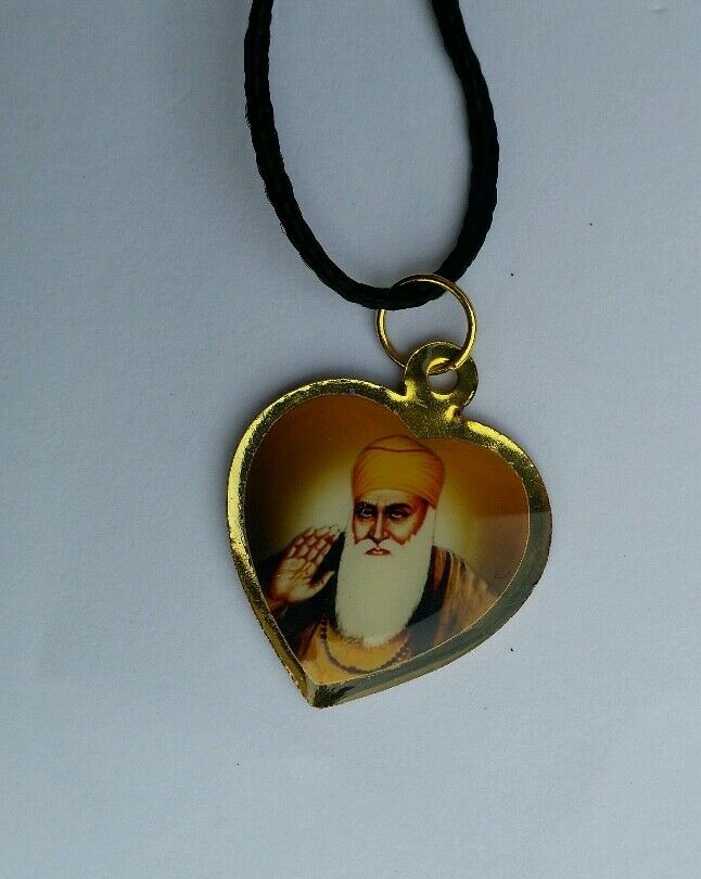 Sikh Double Sided Guru Nanak Ji Guru Gobind Singh Heart Pendant in black thread