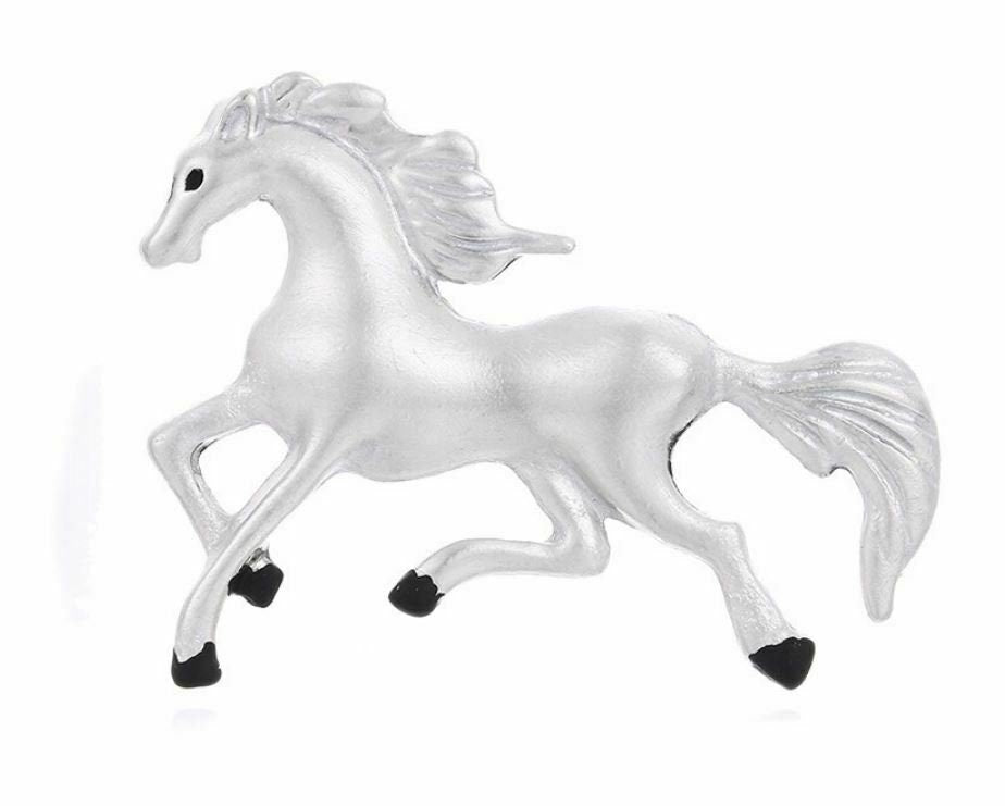 Stunning vintage look silver plated retro horse celebrity brooch broach pin z19