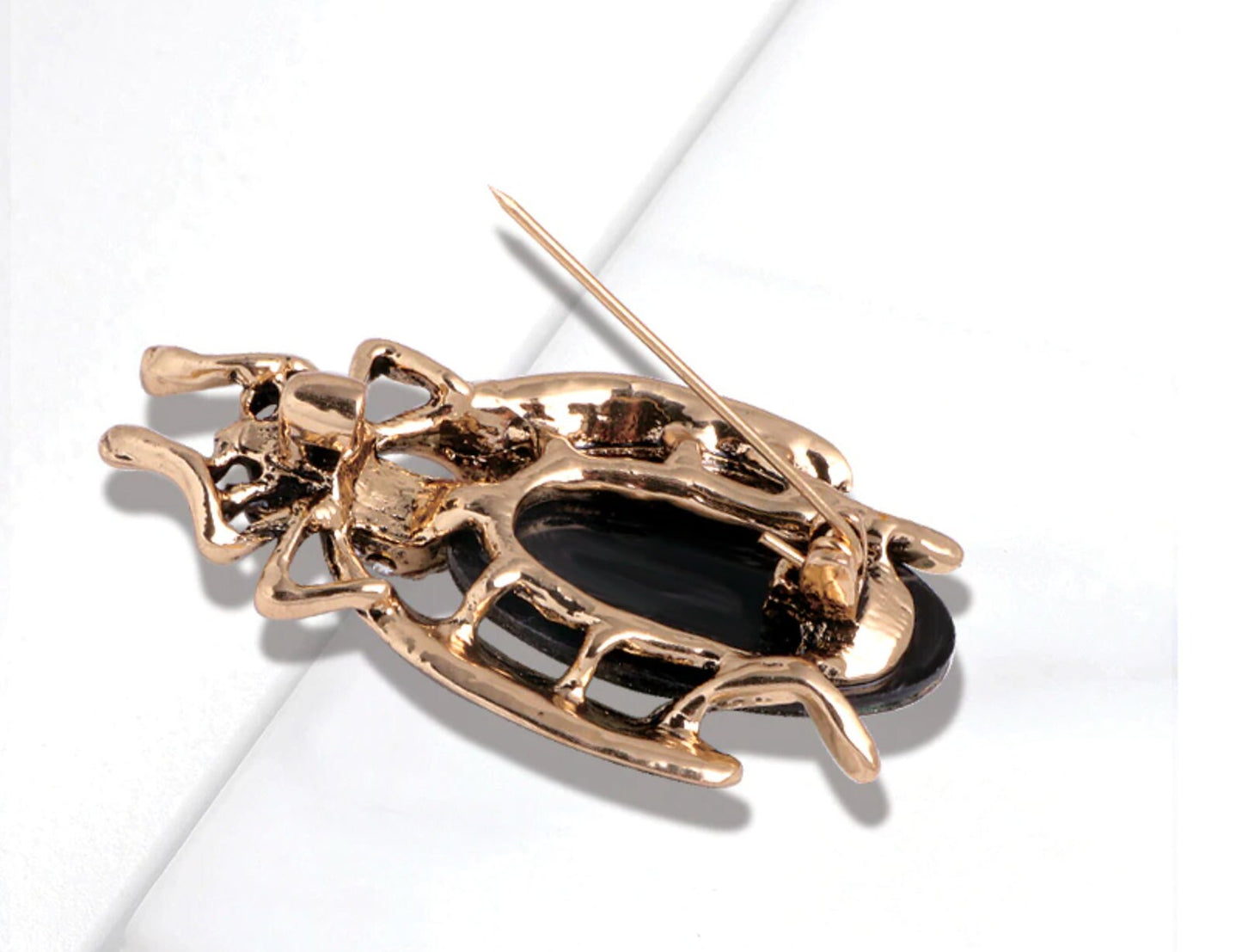 Insect beetle brooch vintage look gold plated suit coat broach collar pin jjj22