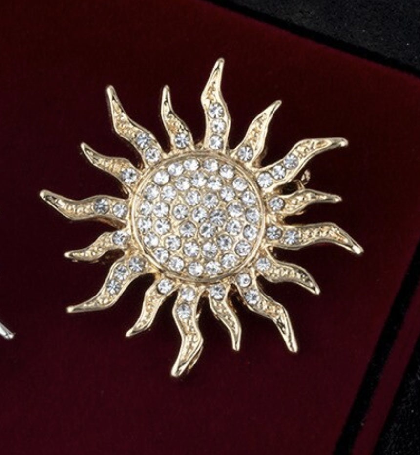Stunning vintage look gold plated sun shaped brooch suit coat broach pin b12g