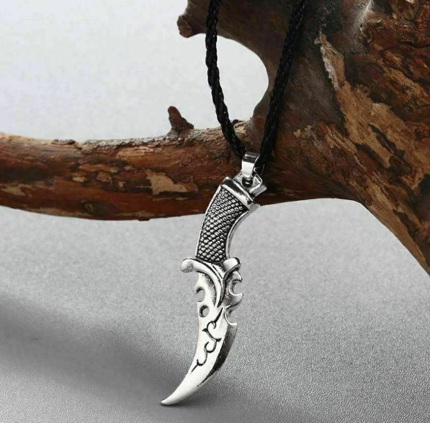 Stunning hindu sikh singh kaur evil eye protection dagger good luck pendant b49