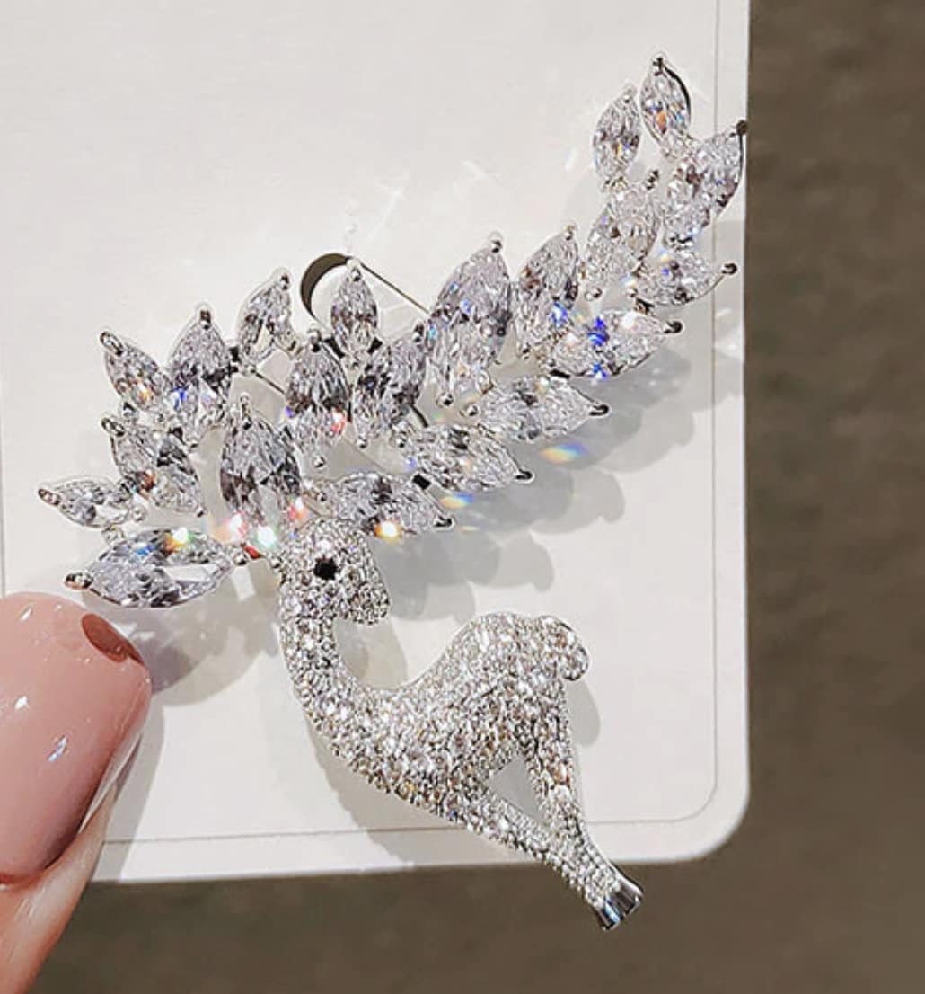 Vintage look stunning diamonte gold plated christmas reindeer brooch pin jjj40