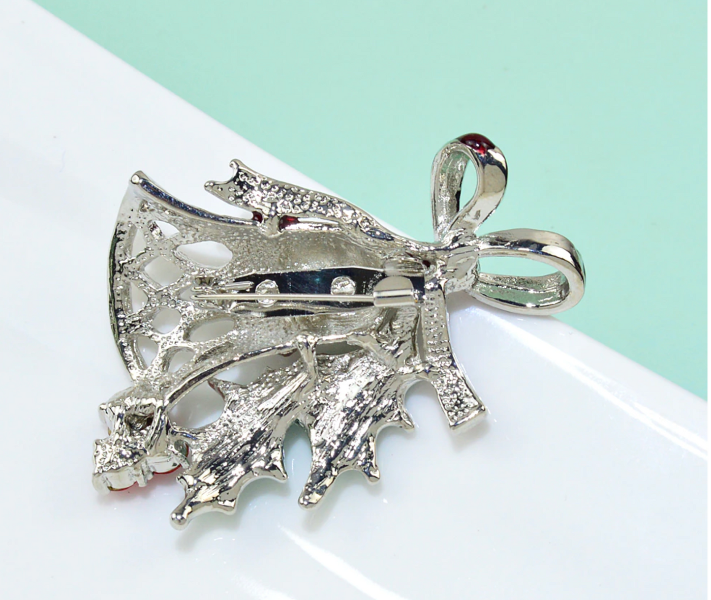 Christmas Bell Brooch Gold Silver Plated Broach Stones Celebrity Queen PIN i14