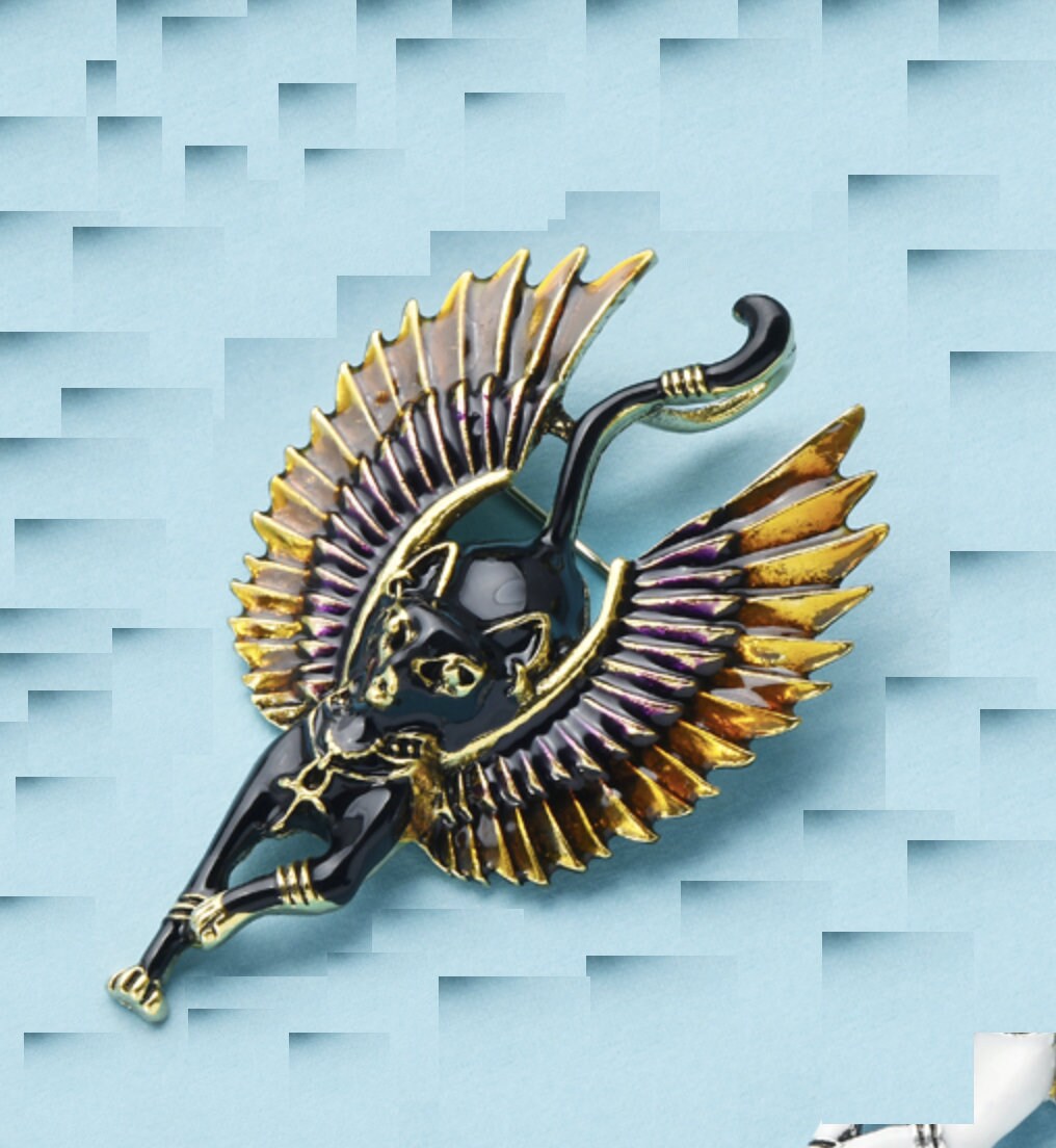 Flying cat angel egypt god gold or silver plated brooch celebrity broach pin k26