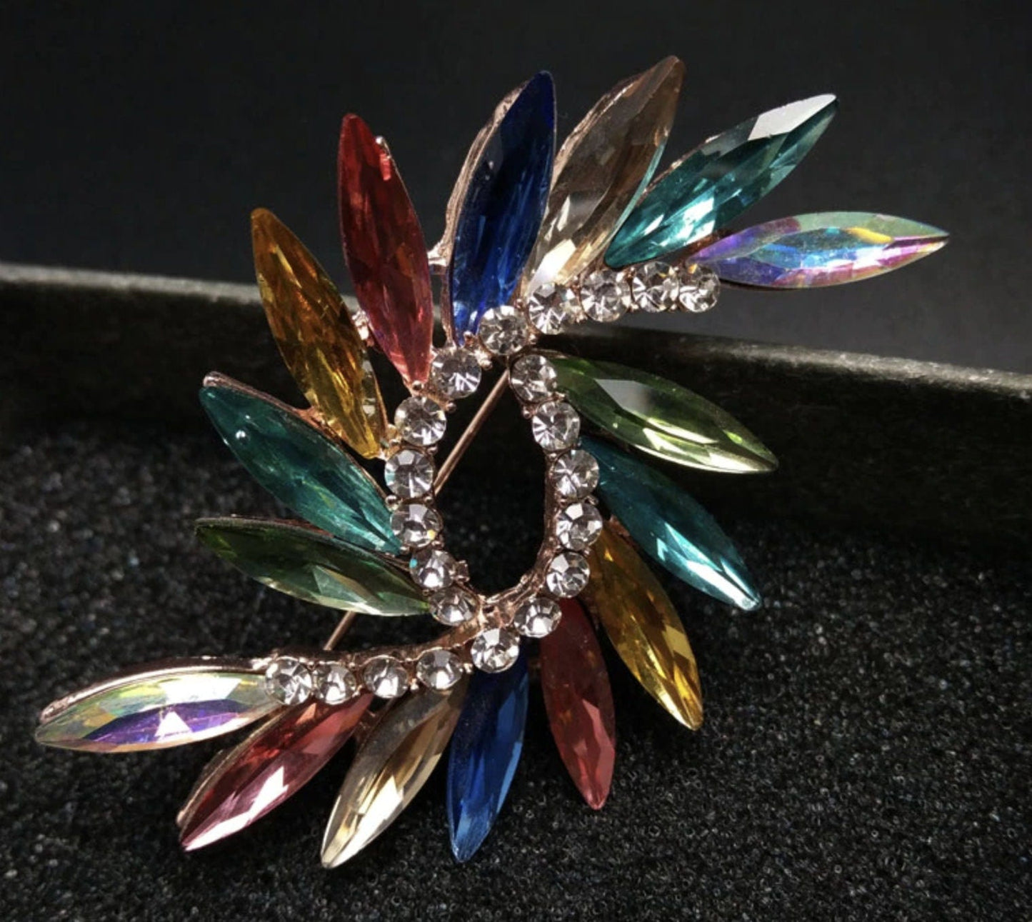 Multicolour Designer Brooch Vintage Look Gold Plated Suit coat broach Pin GGG20