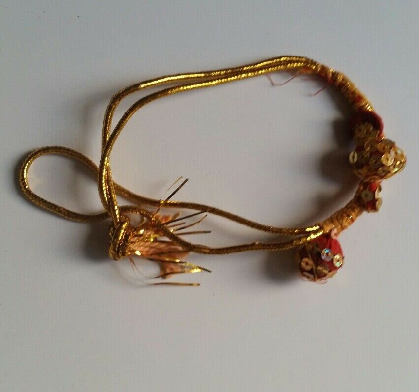 Hindu Nazar Protection Bracelet Kaudi Shell Tulsi Nazar Talisman Lucky Thread E4