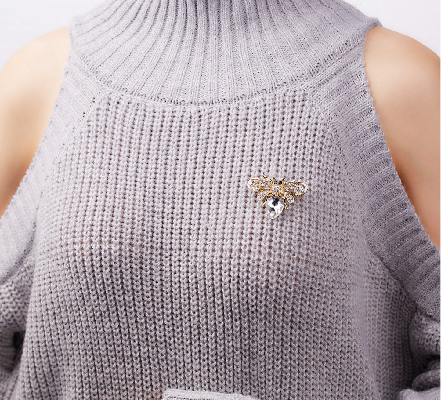 Honey bee brooch gold plated high end design celebrity broach vintage look pin a