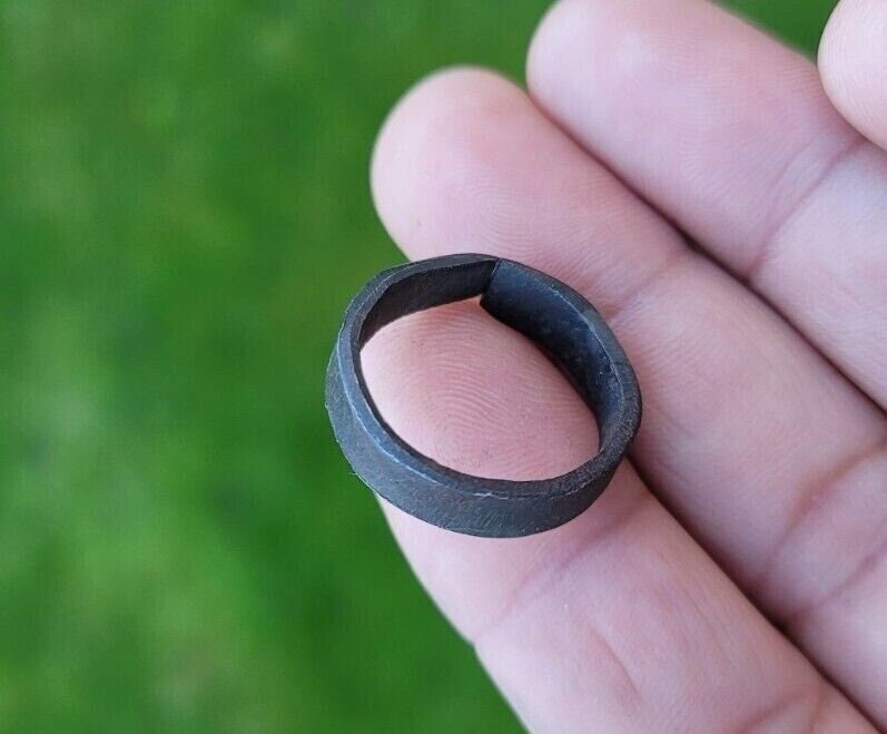 Pure Iron Shani Ring Horse Shoe Adjustable Chala saturn protection Astrology EE3