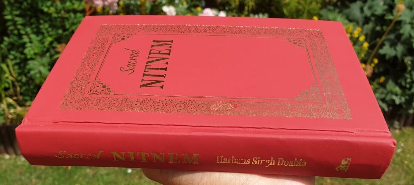 Sikh Sacred Nitnem Bani Japji Rehras Sahib Roman English Translation Gutka MO1H