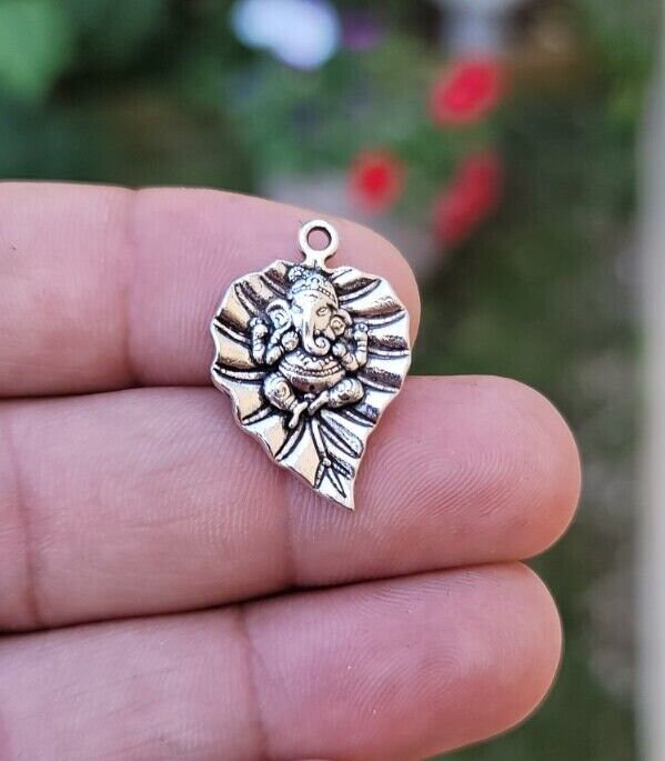 Sri Ganesh Pendant Peepal Leaf Design Necklace Evil Eye Protection Hindu Charm K52R Silver Gold plated Power shield