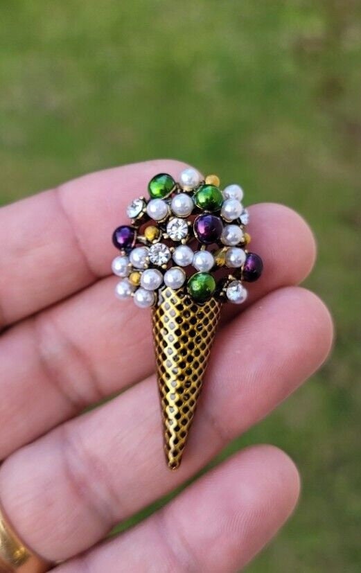 Ice Cream cone brooch celebrity vintage look gold plated design pin broach k13R