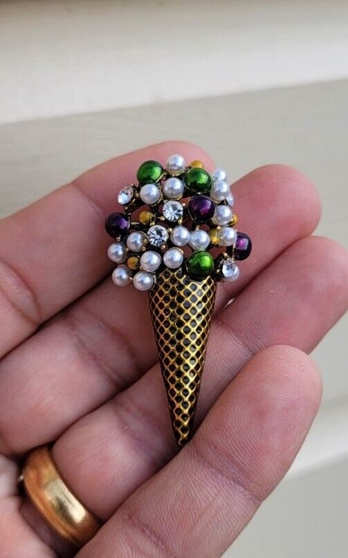 Ice Cream cone brooch celebrity vintage look gold plated design pin broach k13R