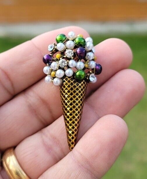 Ice Cream cone brooch celebrity vintage look gold plated design pin broach k13R