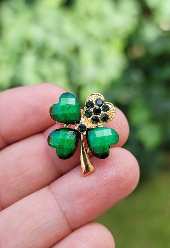Lucky clover leaf brooch gold plated irish saint patrick broach good luck pin k