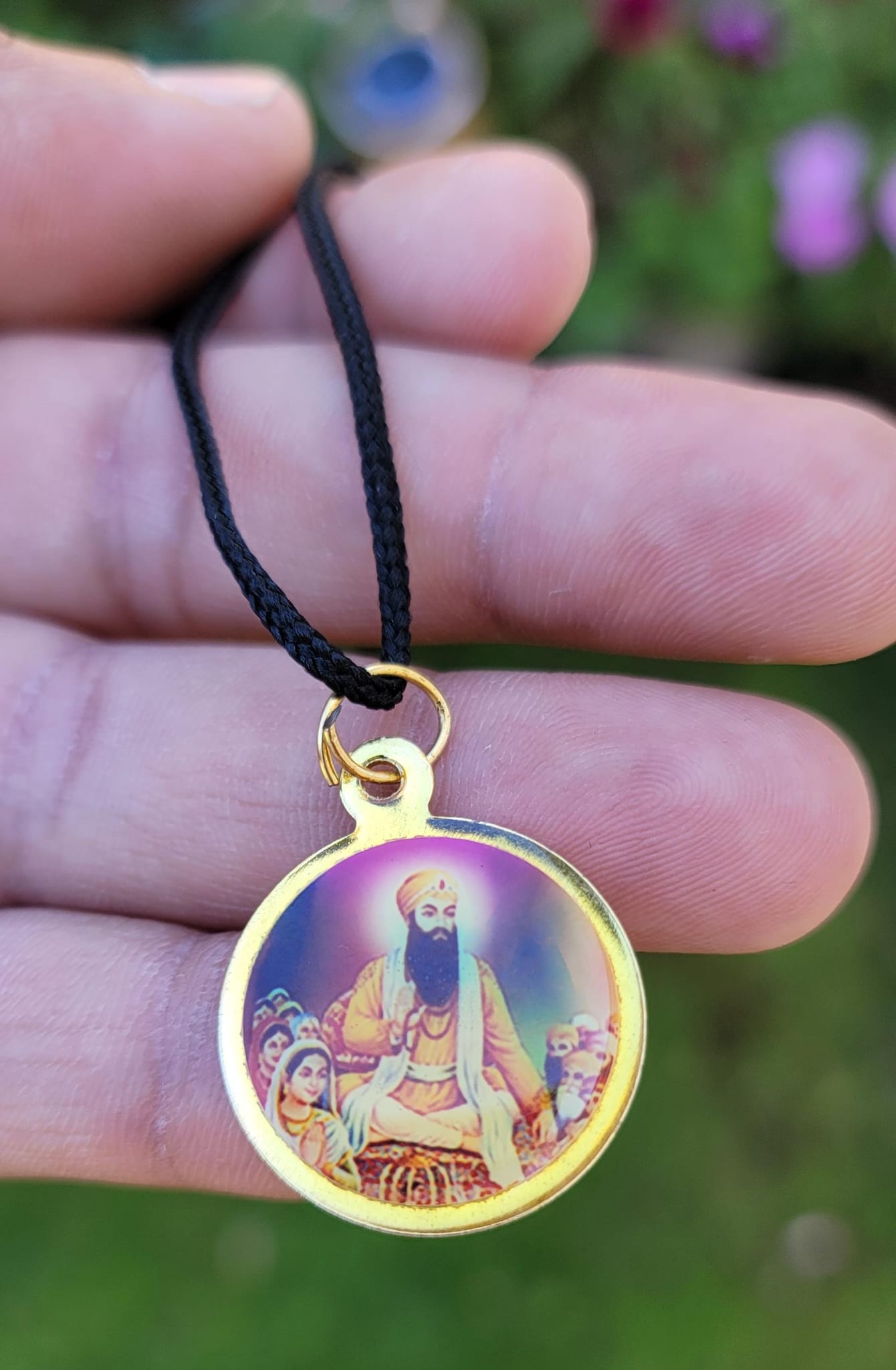 Guru Nanak Ji Baba Vadbhag Singh Sikh Round Pendant Black Evil Shield Thread MM1