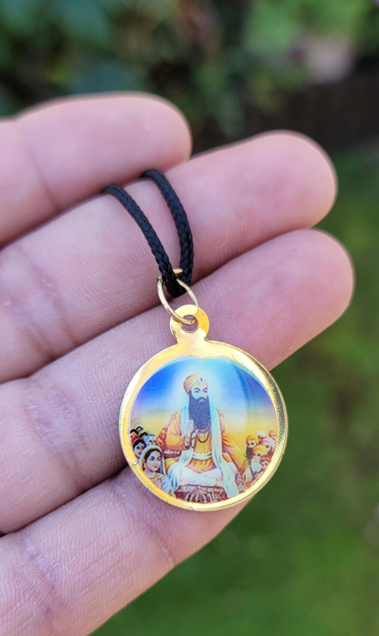 Guru Nanak Ji Baba Vadbhag Singh Sikh Round Pendant Black Evil Shield Thread MM1