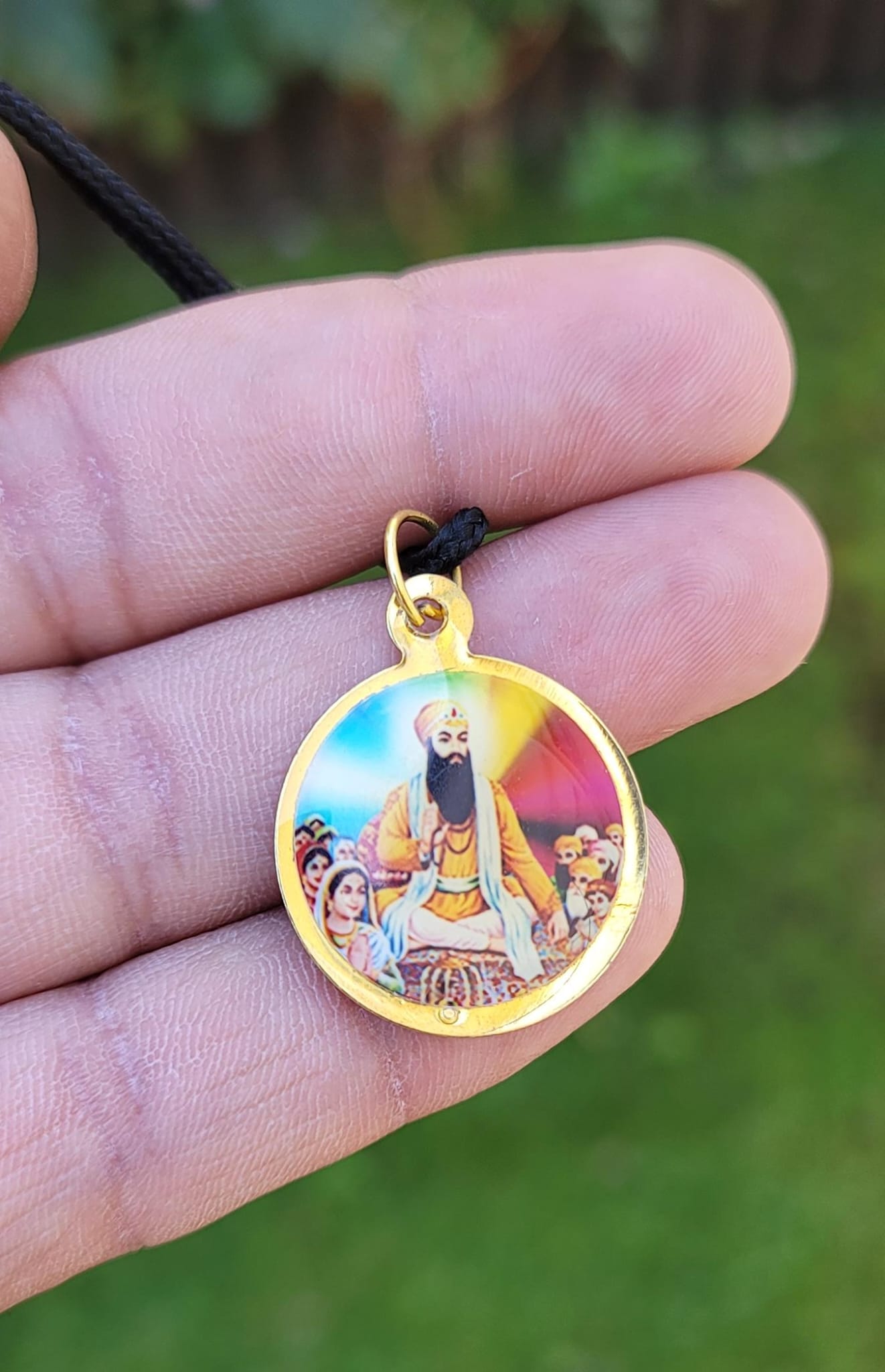 Guru Nanak Ji Baba Vadbhag Singh Sikh Round Pendant Black Evil Shield Thread MM1