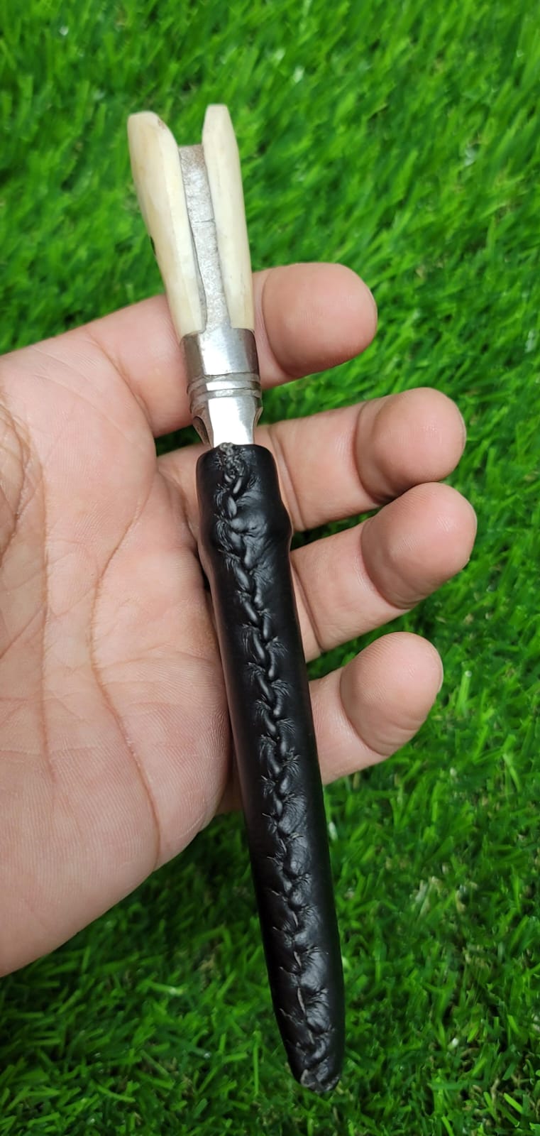 Stunning Leather Sheath Ceremonial Sikh Kaur Singh Siri Sahib Taksali Design OO8