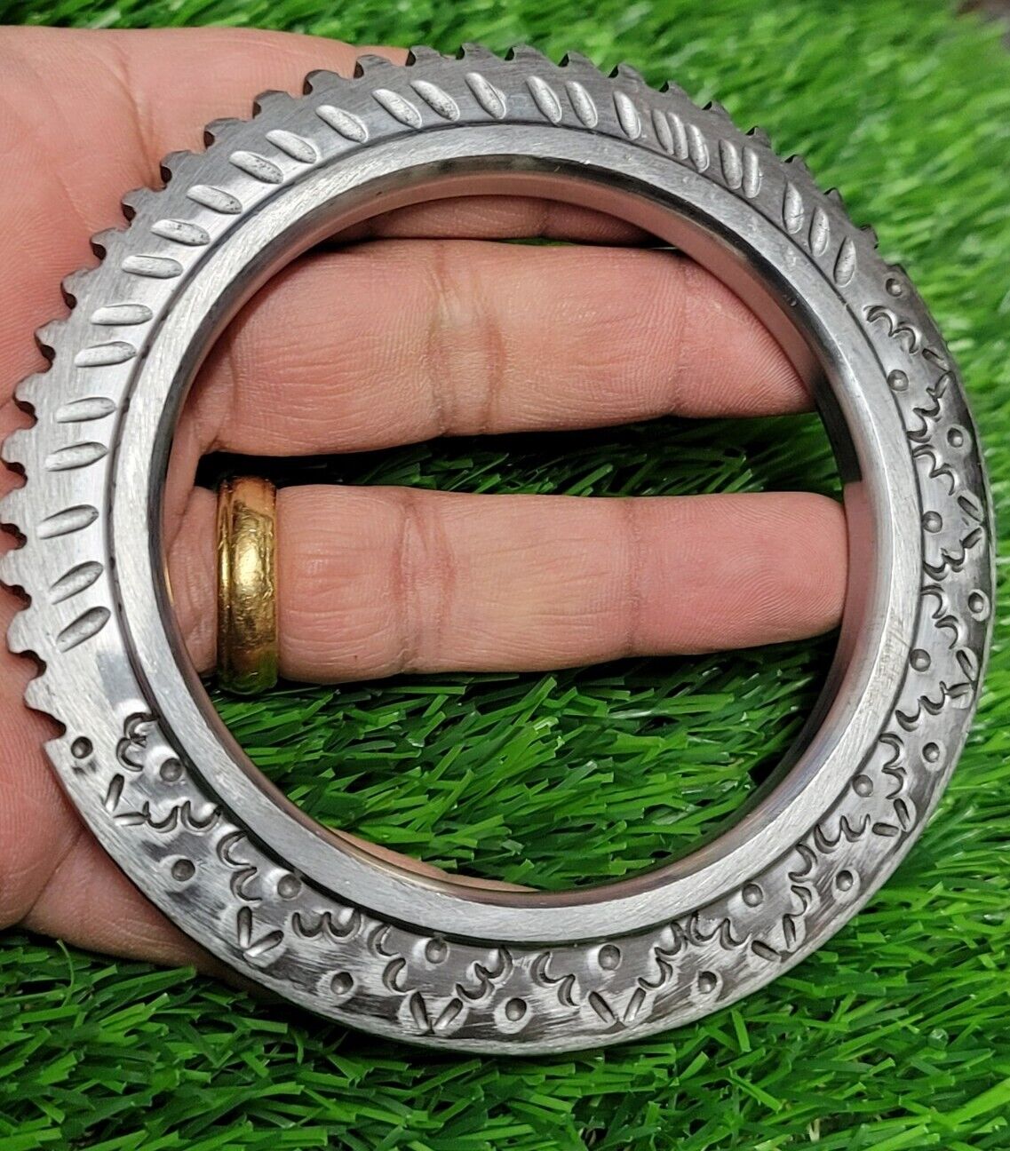 Sarbloh Toothing Edge Chakri Kara Floral Engraved Heavy Kada Sikh Khalsa Bangle Pure Iron OG4 New