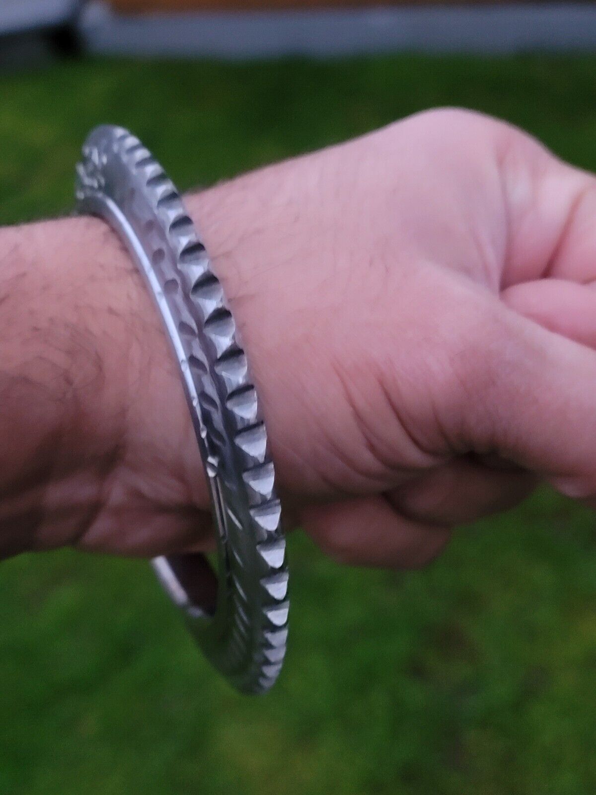 Sarbloh Toothing Edge Chakri Kara Floral Engraved Heavy Kada Sikh Khalsa Bangle Pure Iron OG4 New