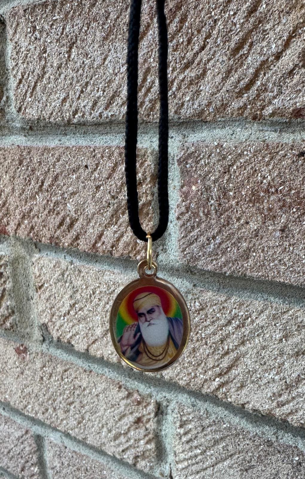 Sikh Guru Nanak Gobind Singh Pendant Double Sided Oval Photo Necklace Dori UK DD57