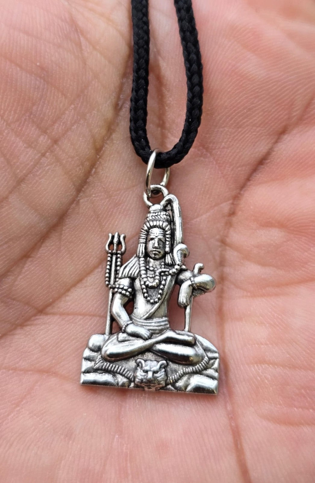 Gold or Silver colour Shivji Shiv Pendant Stainless Steel Hindu black dori Q35