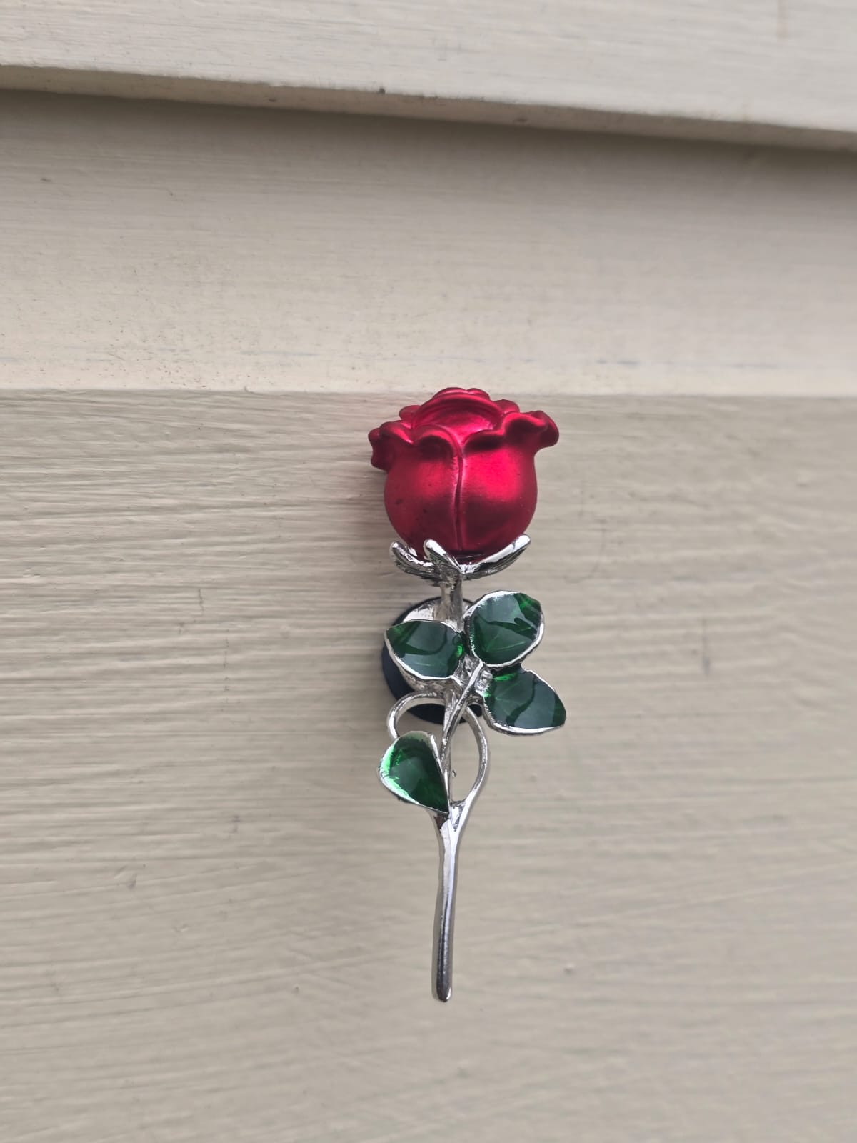 Rose Flower Brooch for Button Loop Celebrity valentine day queen broach for Suit S15 Shoe Laces Hats require hole or loop to hang on Suit