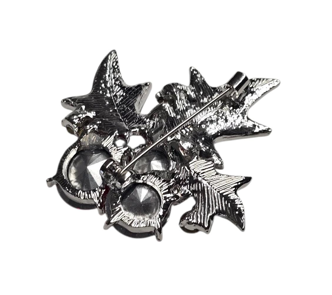 Holly flower brooch celebrity pin vintage look Silver plated queen xmas broach i36R