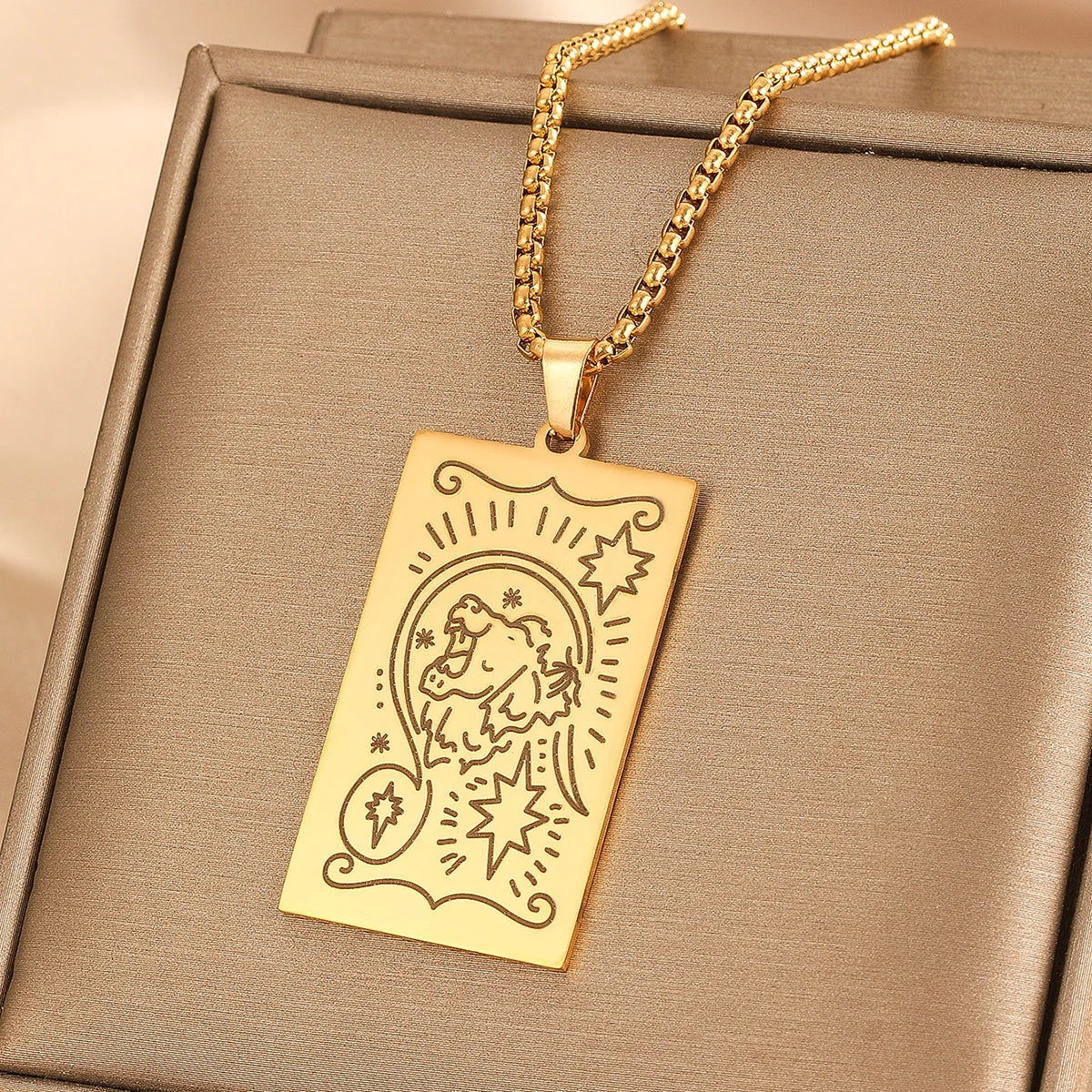 Vintage Moon Rose Flower Tarot Card Necklace Talisman Stainless Steel Libra Justice Necklace for Women Men Sun Amulet Jewelry
