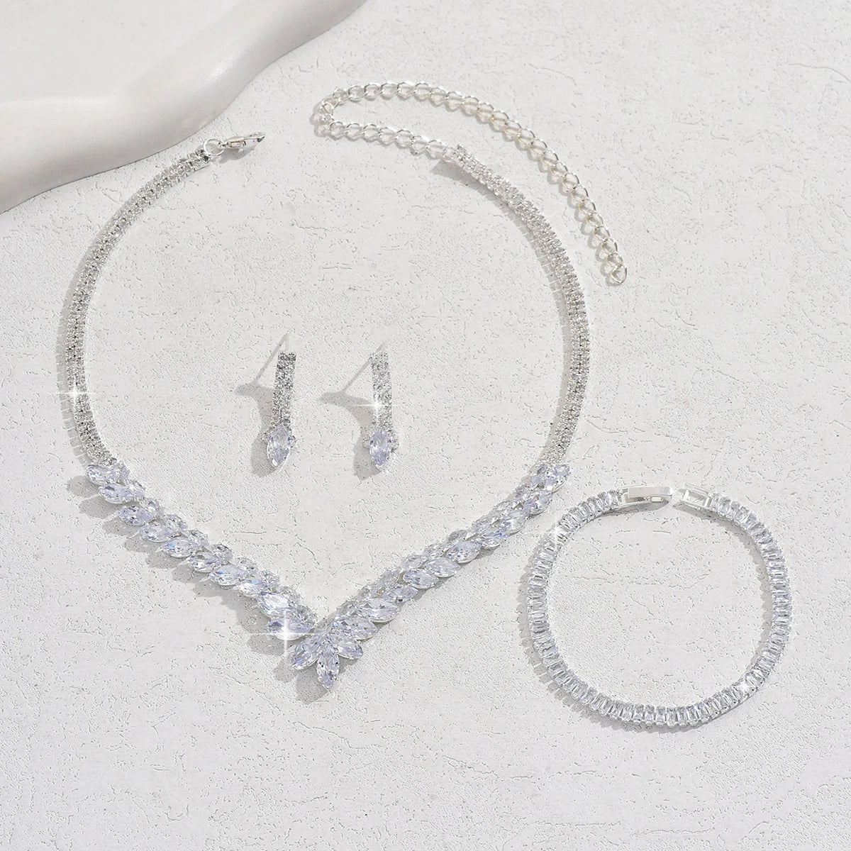 Women's fashionable rhinestone sparkling earrings necklace bracelet ring jewelry set wedding banquet party holiday gift