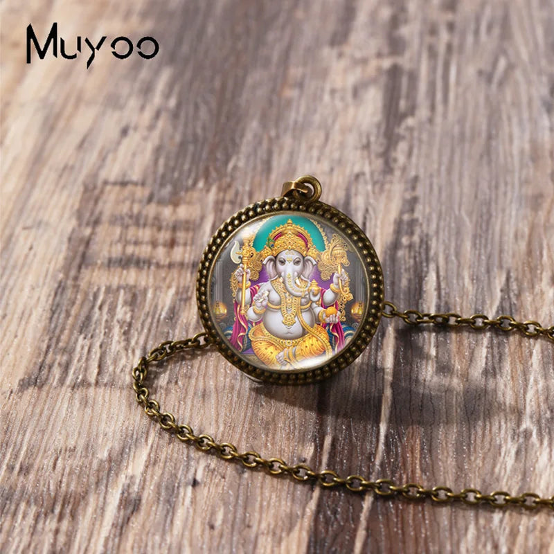 2023 New Arrival Fashion Painting India Shiva Ganesha Hindu God Glass Dome Antique Pendant Handmade Jewelry Vintage Necklaces