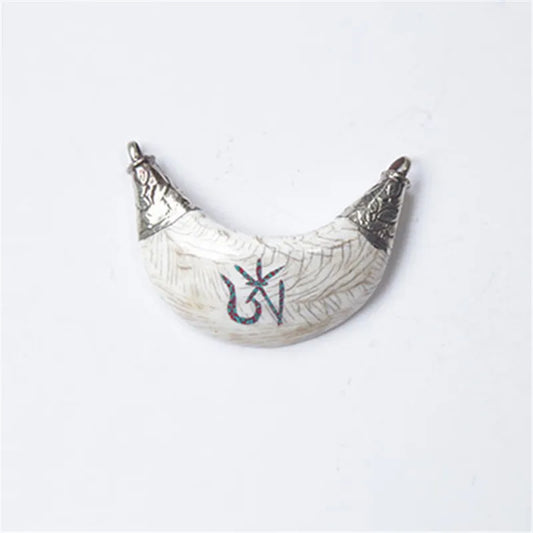 Tibetan OM Amulet Pendants Locket Nepal Naga Conch Shell TBP114