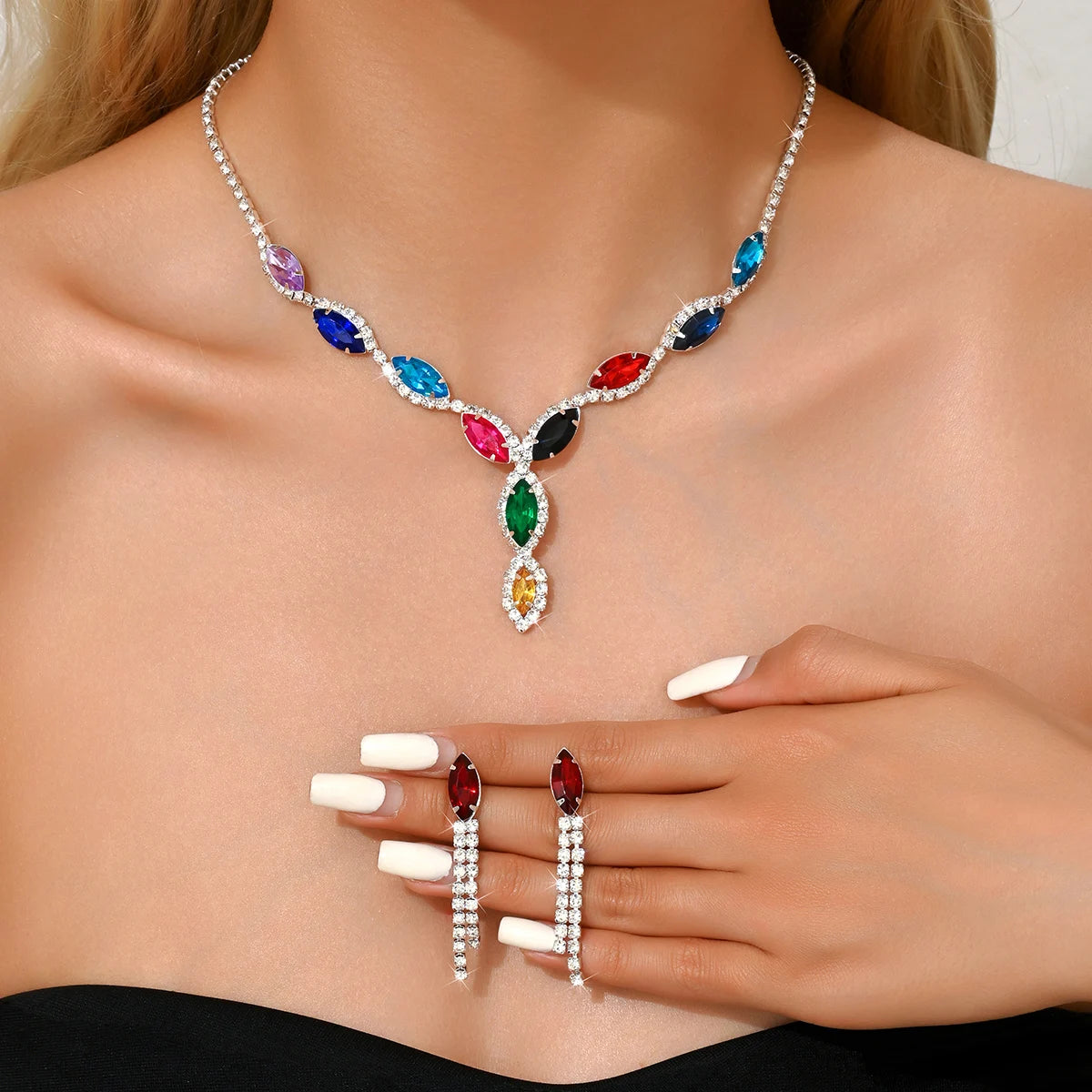 3 Pieces of Wedding Season Women's Claw Chain Series Crystal Earrings Necklace Jewelry Set Banquet Party Holiday Gift-8177