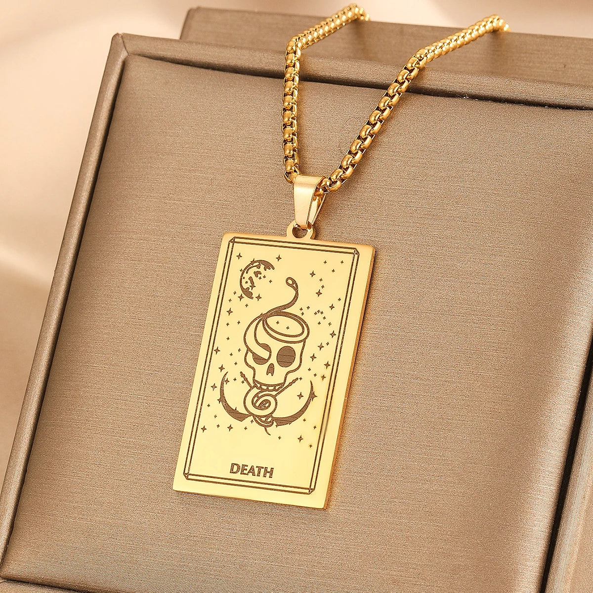 Vintage Moon Rose Flower Tarot Card Necklace Talisman Stainless Steel Libra Justice Necklace for Women Men Sun Amulet Jewelry