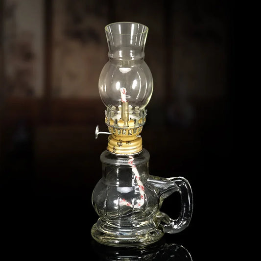 1 Retro Kerosene Candle Holder Windproof Oil Lamp with Glass Cover, Suitable for Emergency Lighting and Indoor Decoration