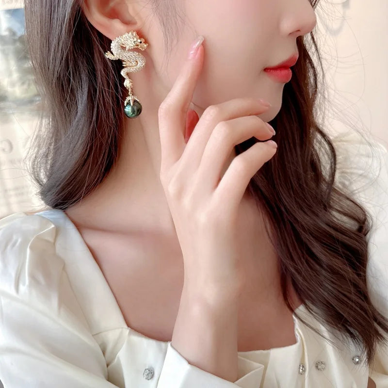 SUYU Spring New 2024 Dragon Year Zodiac Design Earrings Fashion Luxury Personalized Creative Earrings Festival Gifts