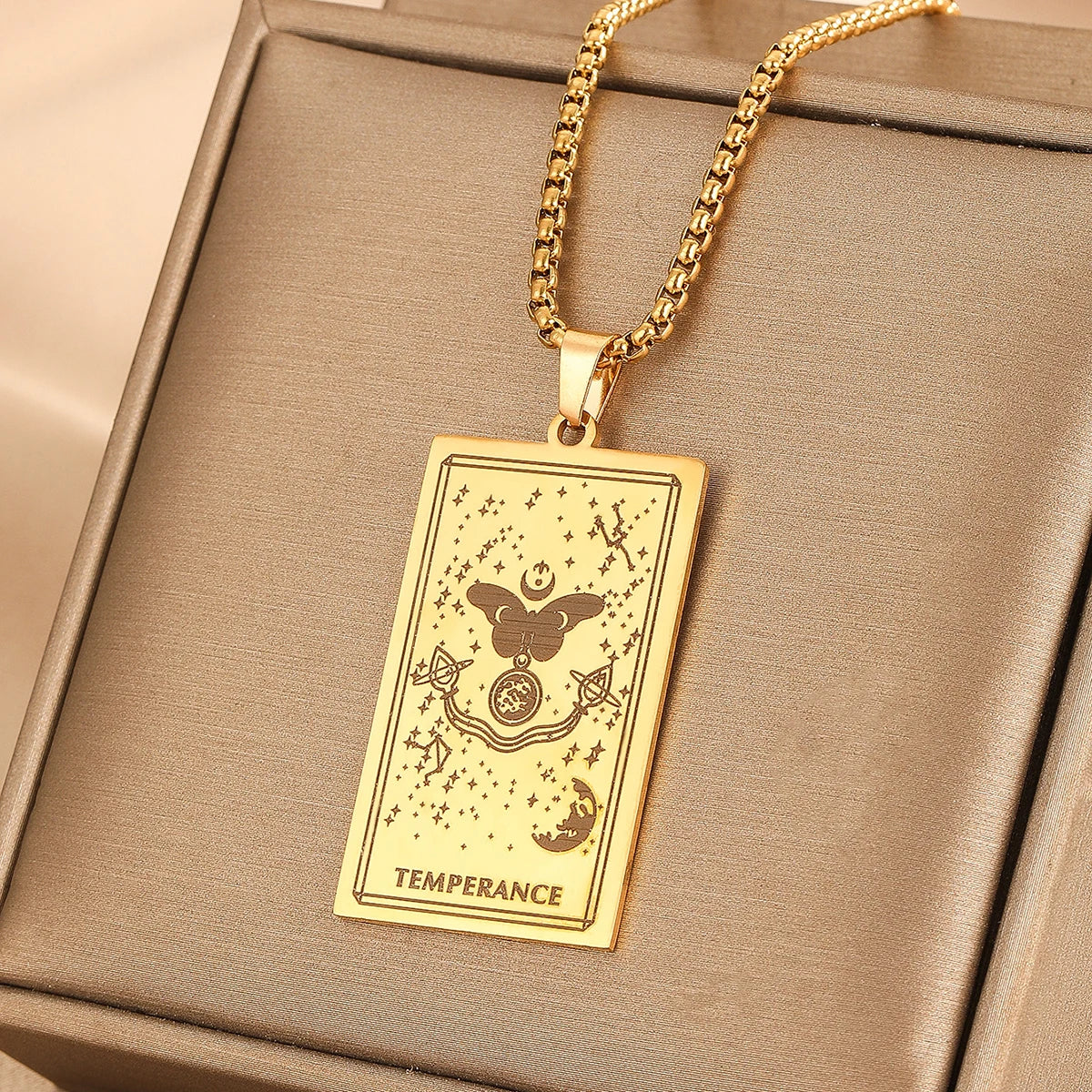 Vintage Moon Rose Flower Tarot Card Necklace Talisman Stainless Steel Libra Justice Necklace for Women Men Sun Amulet Jewelry